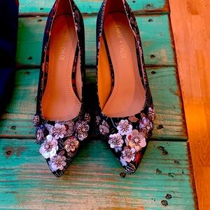 Chase + Chloe 3D Heels